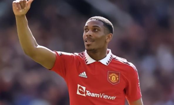 篮球勇士年轻球员表现亮眼